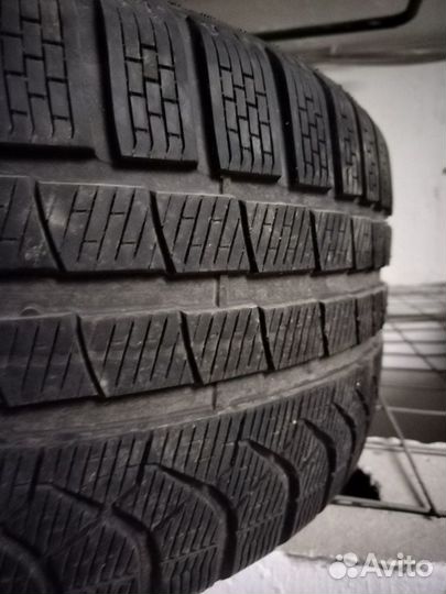 Pirelli P Zero 275/35 R20 102W