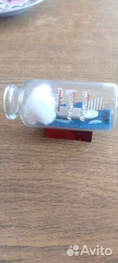 Корабль в пузырьке ручная работа