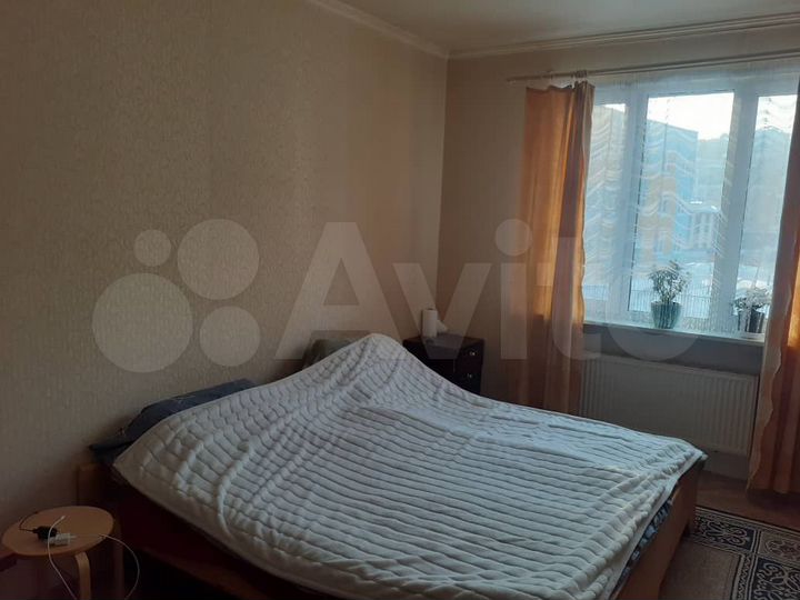 Комната 18 м² в 2-к., 1/17 эт.