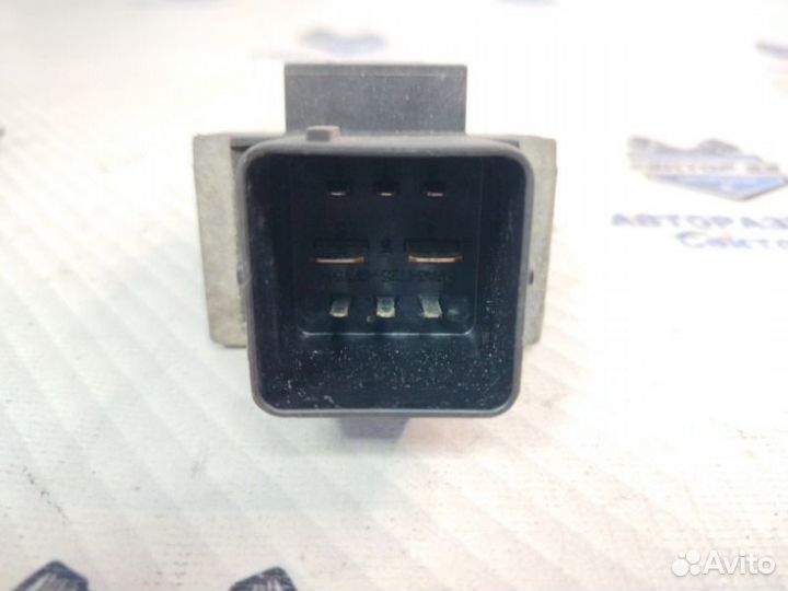 Реле свечей накала Nissan Qashqai J10