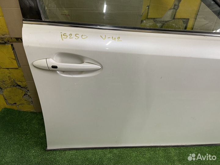 Дверь передняя правая Lexus IS250 GSE20