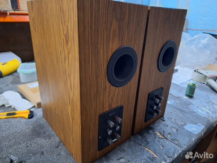 Полочная акустика KEF R3 Walnut (арт. 317832)