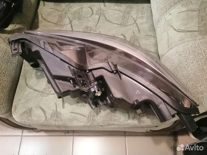 Правая фара infiniti Q50 Led (не адаптив)