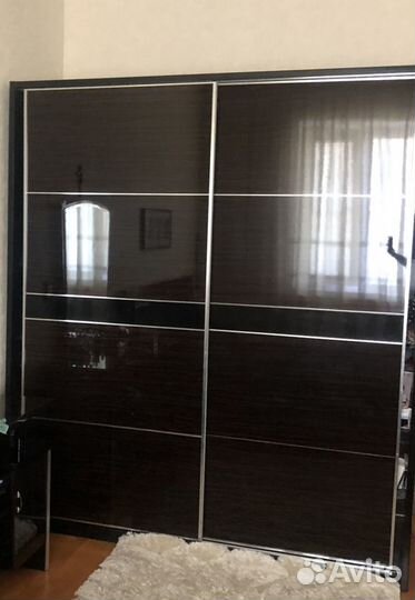 Кровать,шкаф-купе и тумба с зеркалом.Б/у