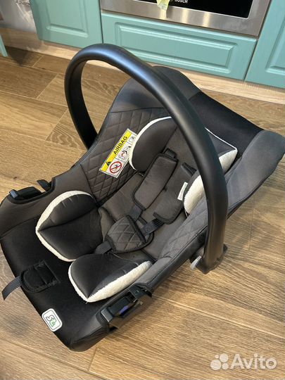 Автокресло люлька с переноской Smart travel