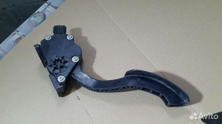 Педаль газа Toyota Camry V40