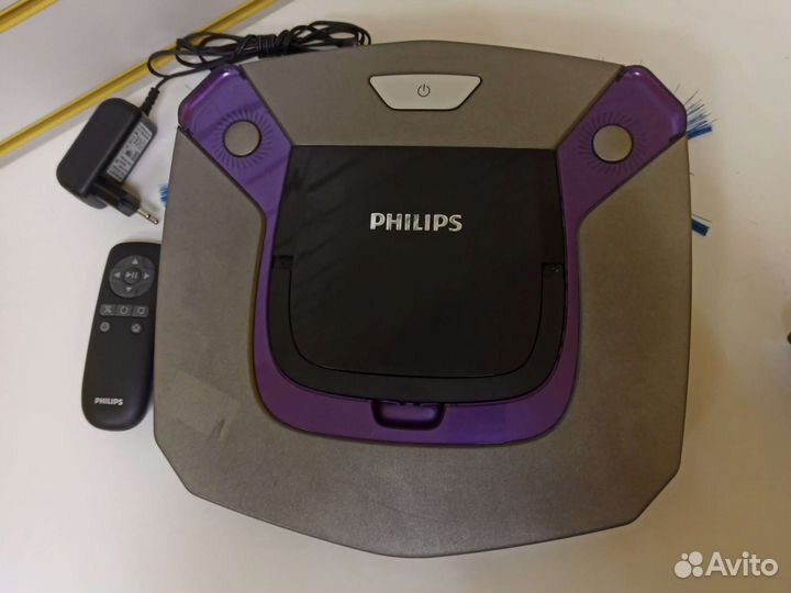 Робот-пылесос Philips FC8796/01 (Т1)