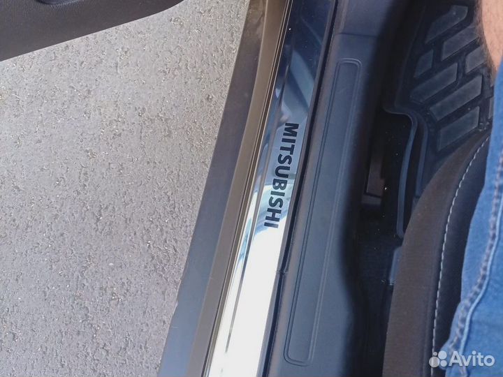 Накладки на пороги Mitsubishi Outlander 3 (нерж)