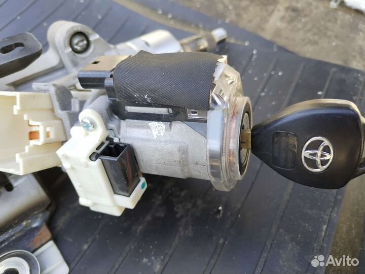 Замок зажигания таета камри V50 2013г