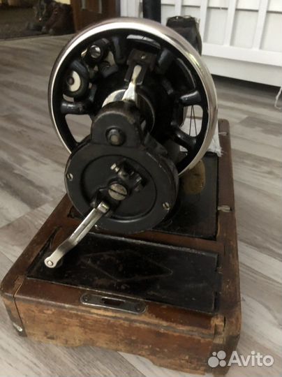 Швейная машинка