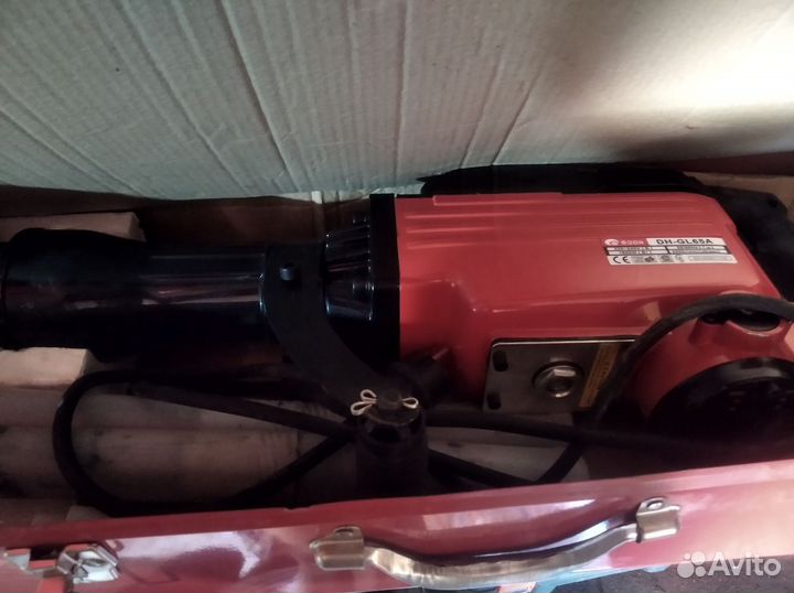 Работа электромолотком