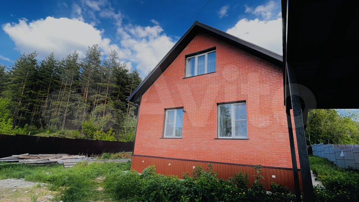 Дом 149 м² на участке 8 сот.