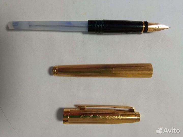 Перьевая ручка parker с золотым пером