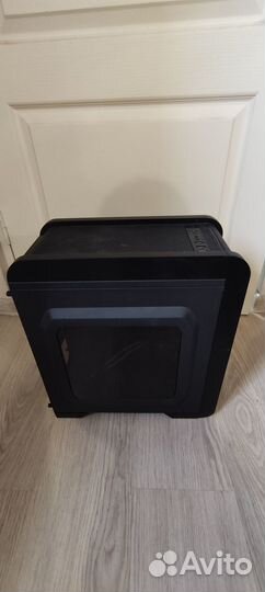 Корпус mATX Aerocool Qs-240