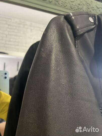 Кожаная куртка 42