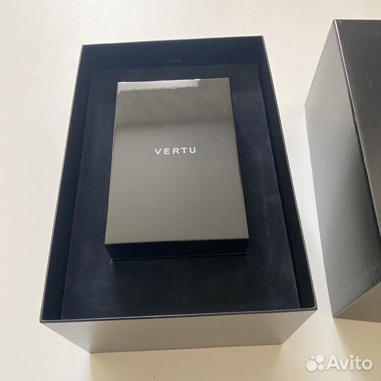 Оригинальная коробка для сотового телефона Vertu