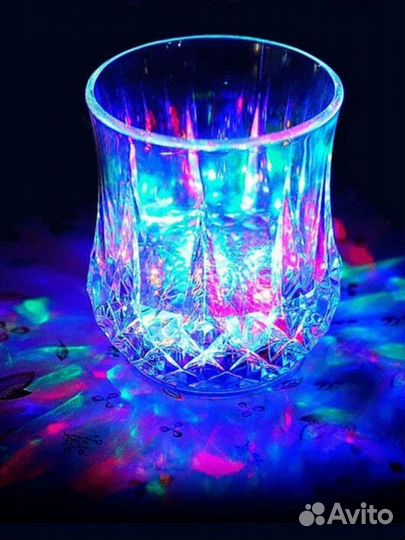 Светящийся стакан