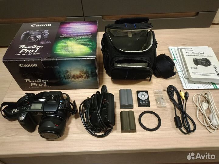 Цифровой фотоаппарат Canon Power Shot Pro 1