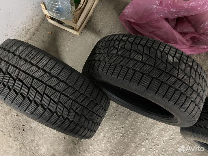 Maxxis SP02 Arctic Trekker 235/45 R18 98T