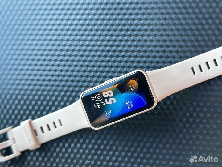 Фитнес браслет huawei band 8