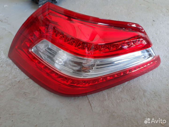 Задний правый стоп Ниссан Теана j32