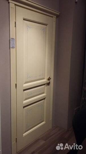 Двери межкомнатные бу Волховец, Италия