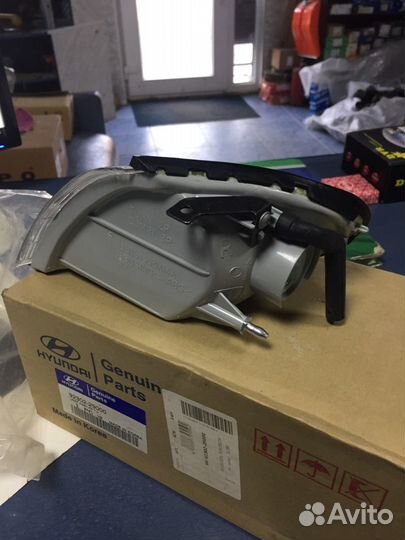 Указатель поворота правый Hyundai Elantra