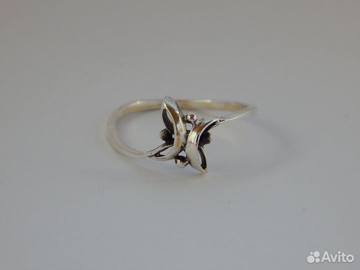 Серебряное кольцо