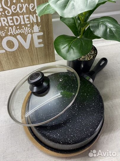 Сковорода антипригарная с крышкой Восток Стиль