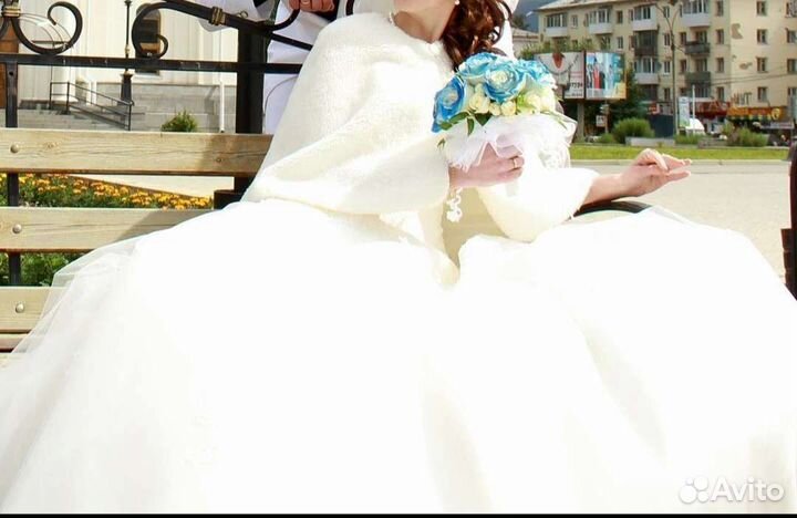 Свадебное платье на корсете 42-44