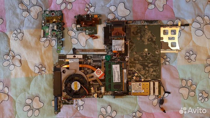 Для Toshiba Satellite U305 запчасти