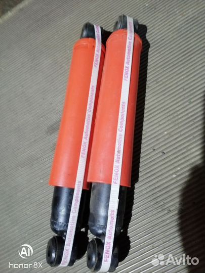 Продам 2 амортизатора на Газель