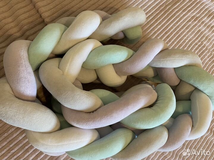 Бортик коса в детскую кроватку