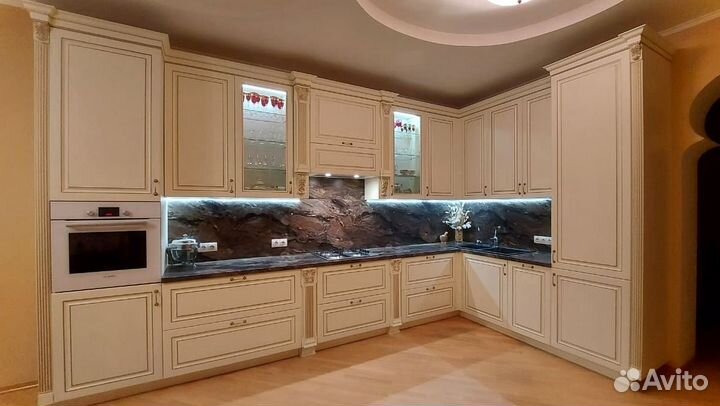 Кухонный гарнитур угловой