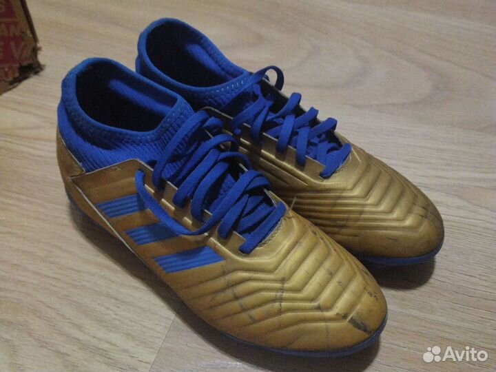 Бутсы для поля Adidas Predator