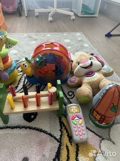 Развивающие игрушки fisher price