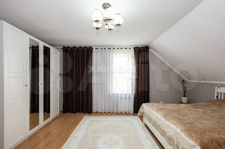 Дом 162 м² на участке 6,2 сот.