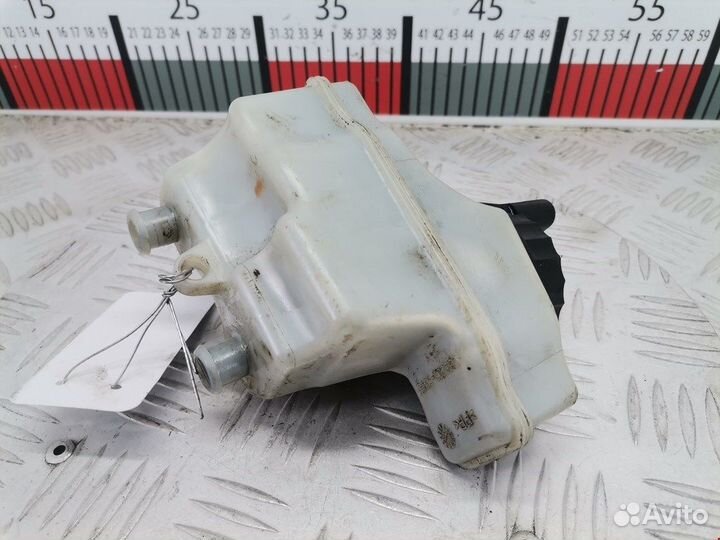 Бачок тормозной жидкости для Volkswagen Tiguan 1