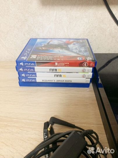 Продам playstation 4