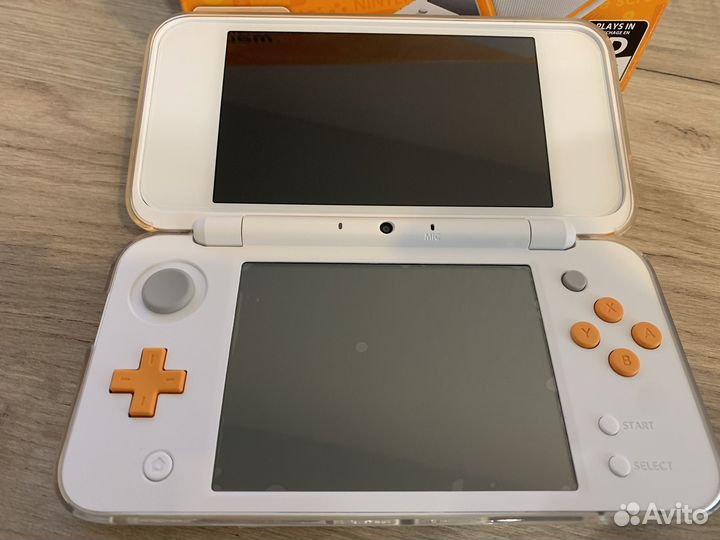 New nintendo 2ds xl (32gb)