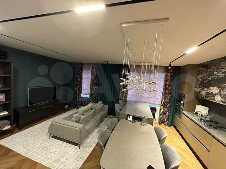 4-к. квартира, 95 м², 5/6 эт.