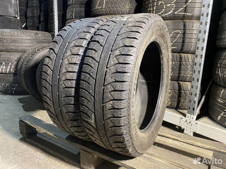 Bridgestone Ice Cruiser 7000 215/60 R17 100T