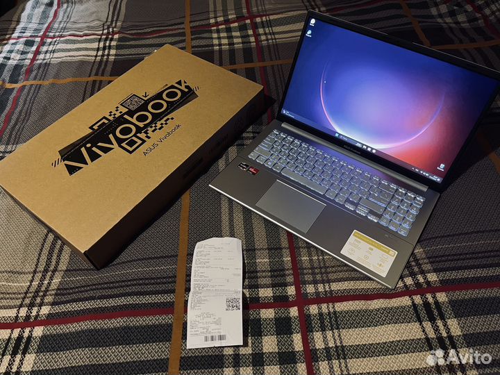 Asus vivibook 15 GO E1504FA