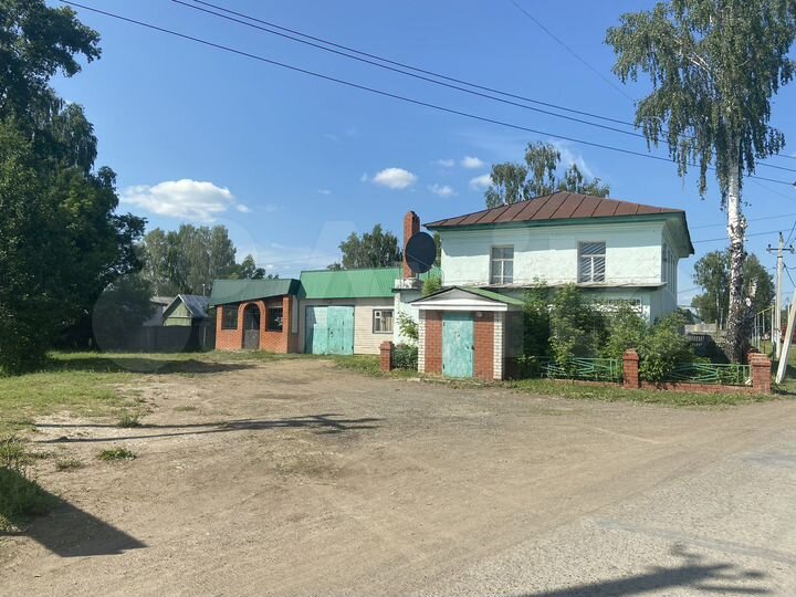 Дом 205 м² на участке 5 сот.