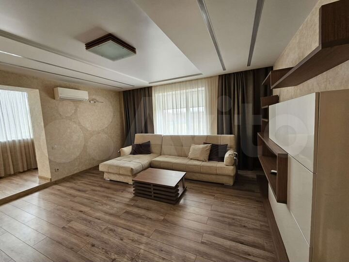 3-к. квартира, 130 м², 4/10 эт.