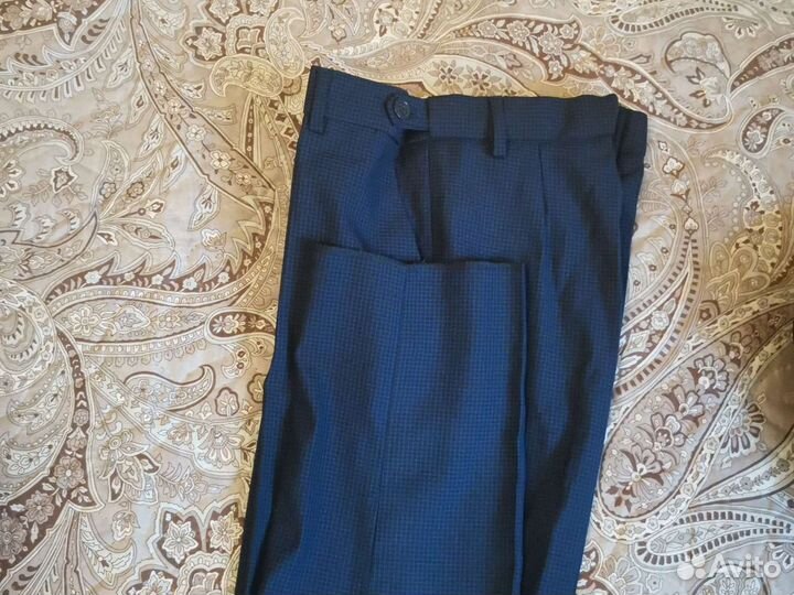 Костюм школьный