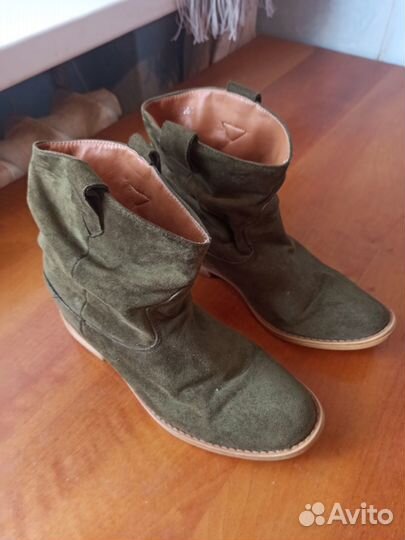 Молодежные девичьи полусапожки - 39 р