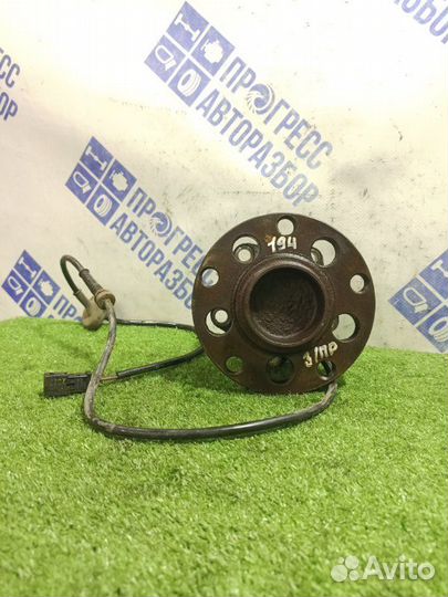 Ступица задняя правая Skoda Superb седан 1.8 AWT