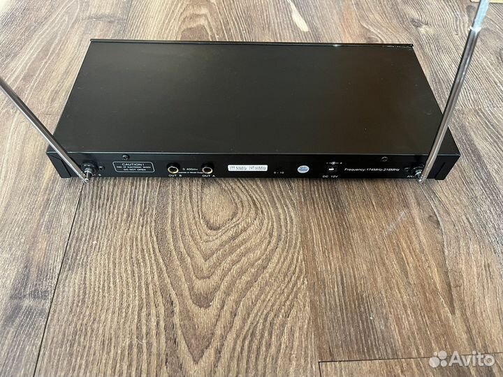 Радиосистема Invotone WM-220H