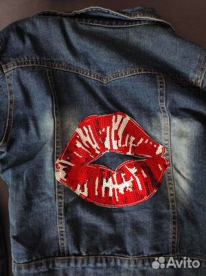 Джинсовая куртка на девочку